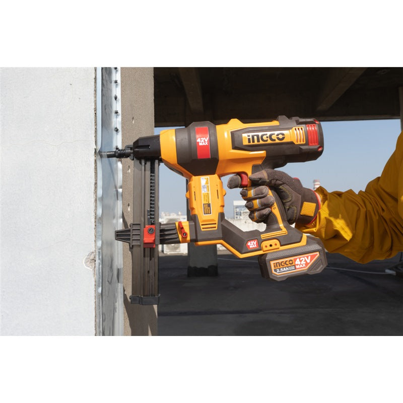 INGCO 42V BL CONCRETE NAILER W/27MM NAILS 2X2.0AH+CASE CCNLI420602
